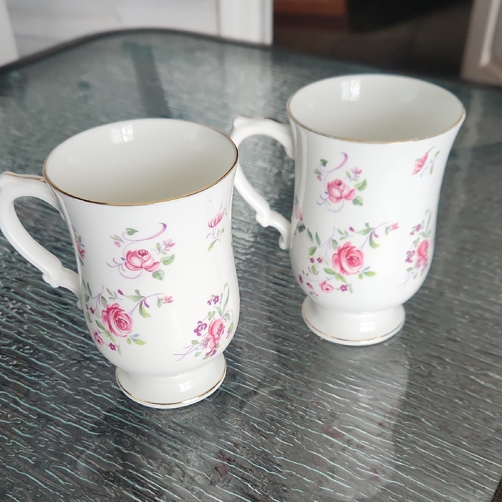 Set Of 2 Royal Victoria Floral Fine Bone China- Pink and White Coffee/Tea Cups